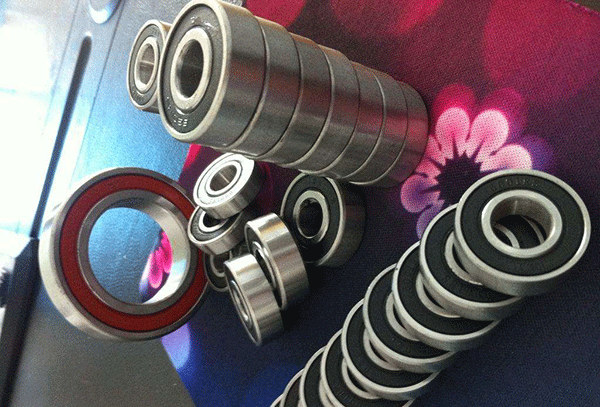 電機軸承的專業(yè)安裝方法——西安泰富西瑪電機(西安西瑪電機集團股份有限公司)官方網站 電機軸承的專業(yè)安裝方法——西安泰富西瑪電機(西安西瑪電機集團股份有限公司)官方網站